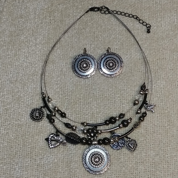 Necklace and Earring set - Picture 1 of 11